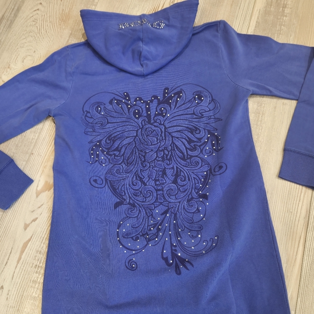 "Y2K" BCBGMaxAzria Sapphire Tracksuit with A Floral Design &  Embellishments - Picture 7 of 11